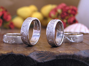 オーダーメイドでは彫りの結婚指輪
