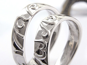 鏡面仕上げの結婚指輪
