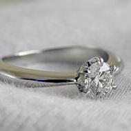 婚約指輪ダイヤモンドのエンゲージリング