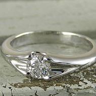 婚約指輪ダイヤモンドのエンゲージ