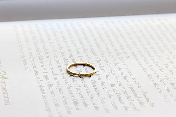 ロザリン・ドット (Rosaline Dot) 可憐なリング