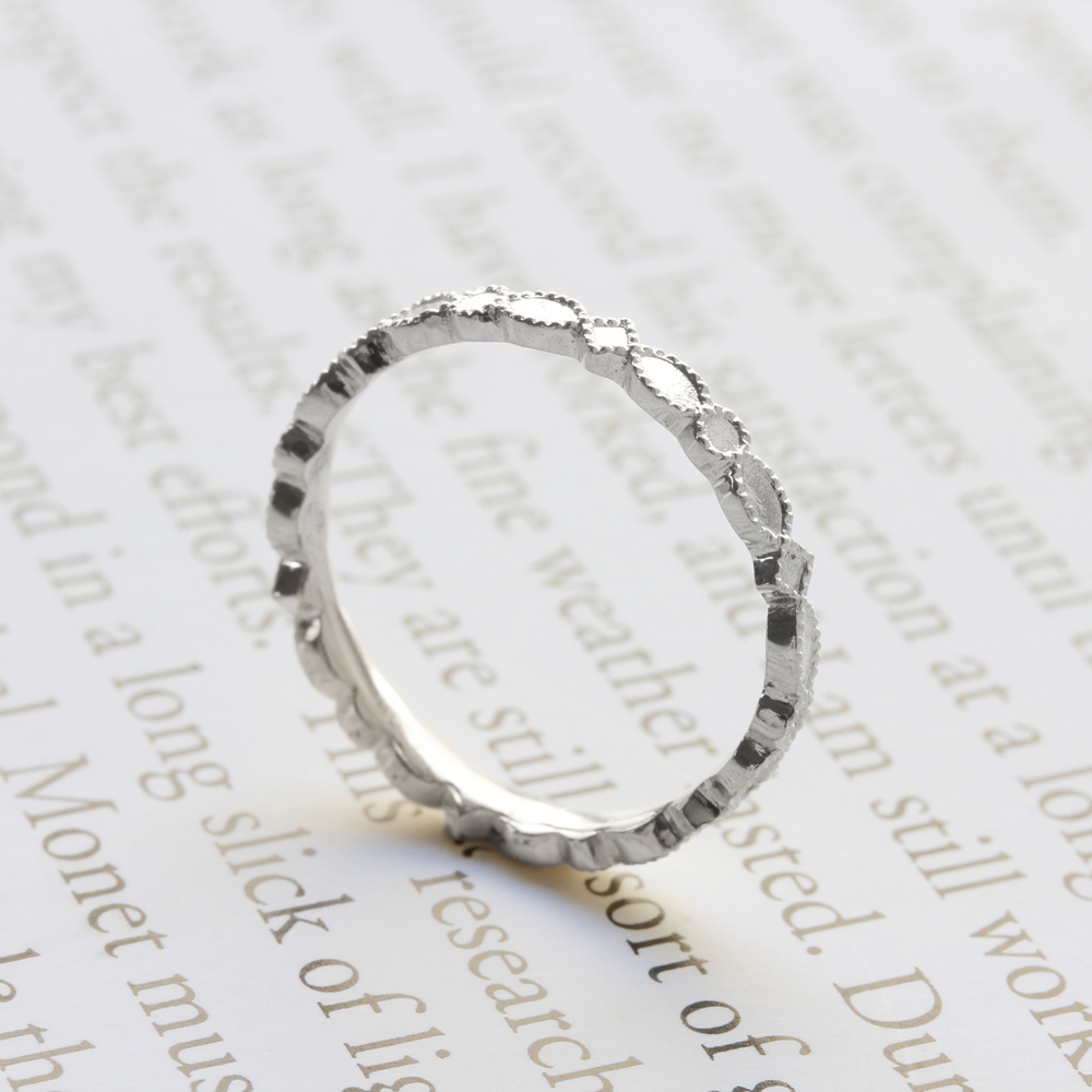 エリザベス・モチーフ Pt950 プラチナ