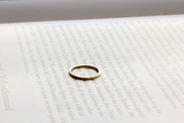 ミルグレインが美しいソフィア・グレインのリング