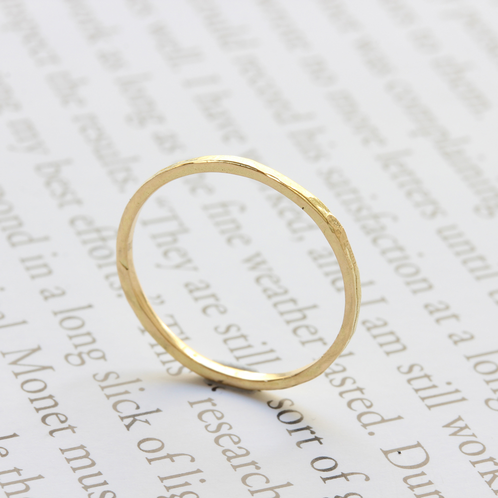 Delicate デリケート 華奢な細身リング