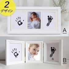 赤ちゃんの手形足形を残す出産記念アイテム