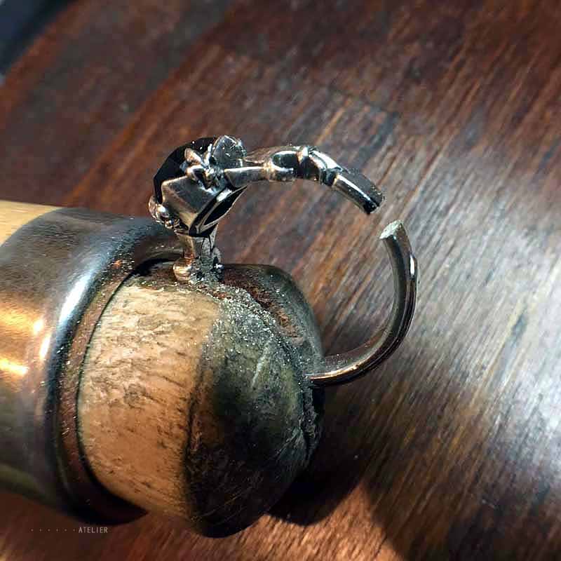 サイズ直しノコで切ります